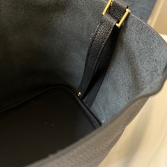 キューブ型バッグ(ピコタン風)黒金の画像