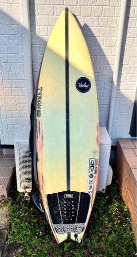 爆速　varley　サーフボード　HD　EPS 28L 定価180,000円　ケースとフィン付き