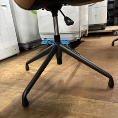 昇降式　イス　ダイニングチェア　レザー調　ブラウンの画像