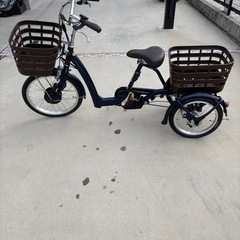 電動アシスト自転車3輪車の画像