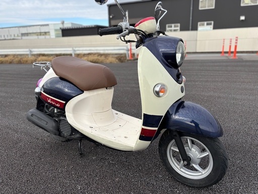 ⭐️ビーノ低燃費FIモデル❗️バッテリー・シート・ミラー・プラグなど新品交換で快調⭐️50cc原付スクーター⭐️