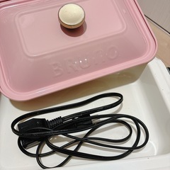 BRUNOホットプレートピンク　蓋＆深鍋付きの画像