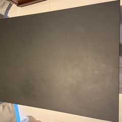 黒のローテーブルの画像