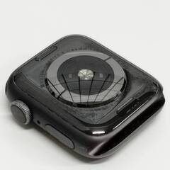 Apple Watch Series 4/GPS/40mm/A1977/スペースグレー〈MU662J/A〉の画像