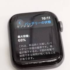 Apple Watch Series 4/GPS/40mm/A1977/スペースグレー〈MU662J/A〉の画像