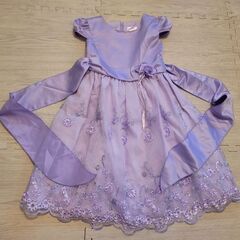 Princess 薄紫色 フラワー刺繍ドレス 豪華 ドルス 発表会 結婚式の画像