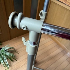 キャスター付き2段ハンガーラックの画像