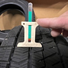 175/65R15 ブリヂストンVRX2 2021年製 スタッドレスタイヤ 冬タイヤの画像