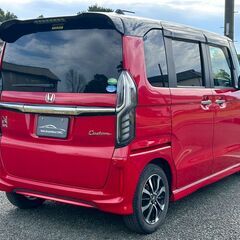 コミコミ🚘ツートンカラー！車検2年付！ディーラー整備車両！ホンダセンシング！NBOXカスタム！の画像
