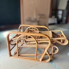 ラタンチェアの画像