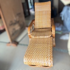 ラタンチェアの画像