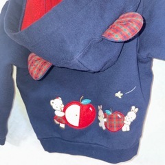 familiar りんご パーカー90の画像