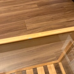 IKEAのサイドテーブルの画像