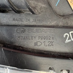 GP3 インプレッサ　右ヘッドライト
の画像