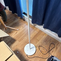 standing lamp の画像