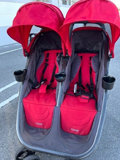 【引き取り先決まりました】横並びベビーカー双子／年子用／ツイン／海外comb