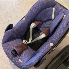 マキシコシ　ペブル　2wayfix エアバギー用の取り付け用アダプターありの画像