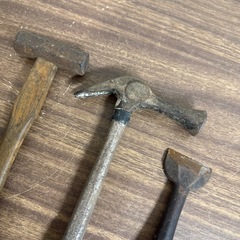 大工道具まとめ　金槌・釘抜き・鑿の画像