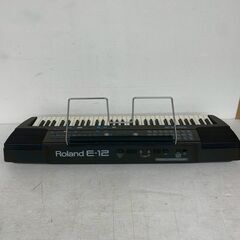 【Roland】 ローランド E-12 キーボード 電子ピアノ 楽器 音楽 鍵盤楽器 シンセサイザー A0826の画像