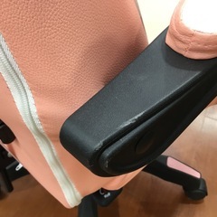 ゲーミングチェア ピンク×ホワイト をご紹介します‼︎ トレジャーファクトリーつくば店の画像