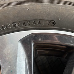 アルファード　ヴェルファイア　スタッドレスタイヤの画像