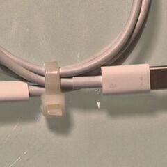 純正ライトニングケーブル+USB Type - C とライトニングとオーディオアダプターのセットの画像