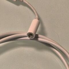 純正ライトニングケーブル+USB Type - C とライトニングとオーディオアダプターのセットの画像