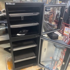 東洋リビング カメラ用防湿保温庫 ED-165CDB 動作確認済み 鍵付き 2014年製中古の画像