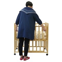 美品✨️未使用 ベビーベッド 13日までにお願いしますの画像