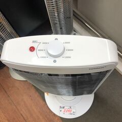 【リサイクルショップどりーむ天保山店】No.4659 電気ストーブ　22年　山善　激安価格　在暖房器具の画像