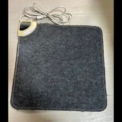 ホットカーペット　1人用　デスク下　電気カーペット　ペットにもの画像