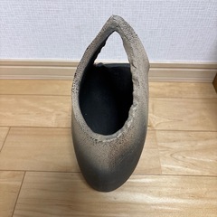 モダン陶器 花器 黒マット アートデザイン フラワーベース インテリア オブジェの画像