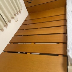 セミダブルベッドフレームの画像