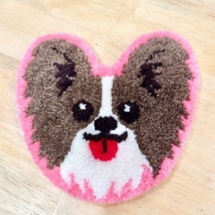 🐶💖【一点物】もこもこ可愛いパピヨンのミニラグ✨ 手作りパンチニードルマットの画像