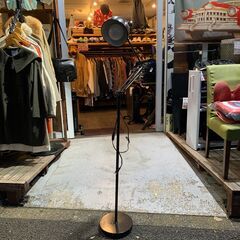 スタンド照明 フロアランプの画像