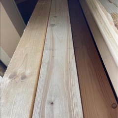 🪵本日、質の良い間柱、入荷しました‼️人気商品の為、早いモノ勝ちです。間柱1.5寸×3m(ww無垢材)約45×105×約3m 　木材　材木　diy　リノベーションの画像
