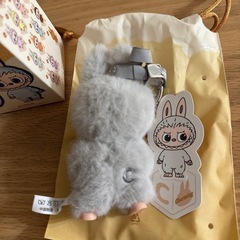 公式購入　ラブブ　イニシャル　Cの画像