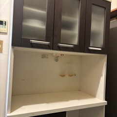 食器棚の画像