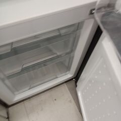 ★リユースのサカイ千葉中央店★ IRIS OHYAMA 冷蔵庫 142L 22年製 動作確認／クリーニング済み TC5325の画像