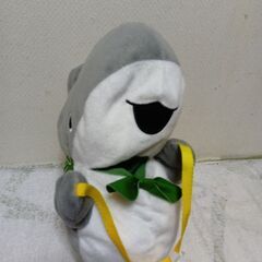 超超特大サメぬいぐるみ（シルバーメタリック）＆おでかけ子ザメの画像