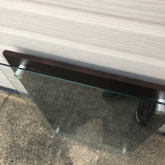 折りたたみガラステーブルの画像