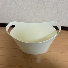 ニトリ ゴミ箱 ダストボックス 白  (7L・取手付き)の画像