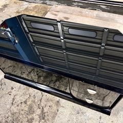 テレビ台 黒  ツヤあり ガラス天板 ガラス扉 引き出し2つの画像