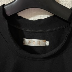 ロング丈レディーストップスの画像