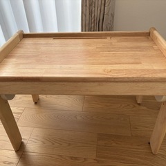 キッズデスクの画像