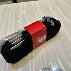 【靴下5足セット】【ニューバランス】【黒2、白グレー紺は各1】※在庫7点クリーニング済み【管理番号1111】野の画像