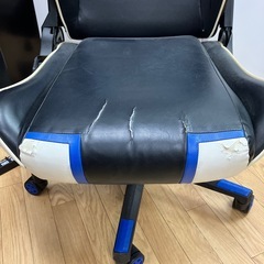 ゲーミングチェア　GTRACING ブルー　昇降可能　肘置き付　リクライニングの画像