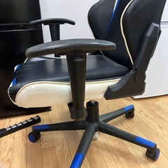 ゲーミングチェア　GTRACING ブルー　昇降可能　肘置き付　リクライニングの画像