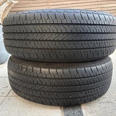 215/60R17 中古タイヤ　2本セットの画像