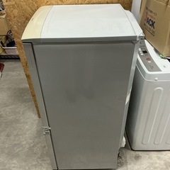 💚早い者勝ち🚗💨SHARPシャープ2016年製SJ-D14B-S全定格内容積137L冷凍•冷蔵庫グレーの画像